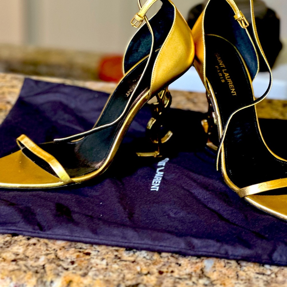 Saint Laurent heel size 40